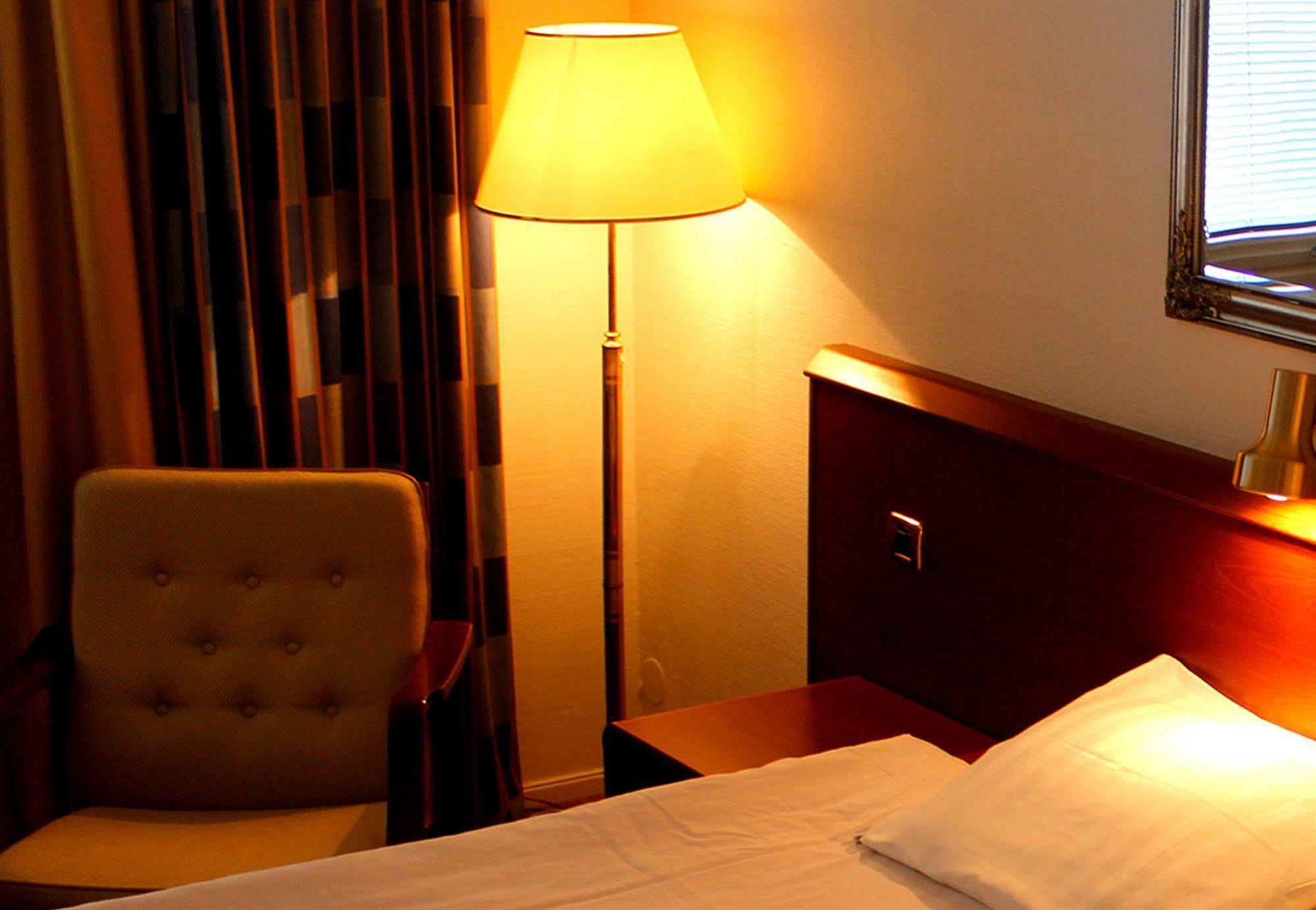 City Hotell Helsingborg Hotelli 3*