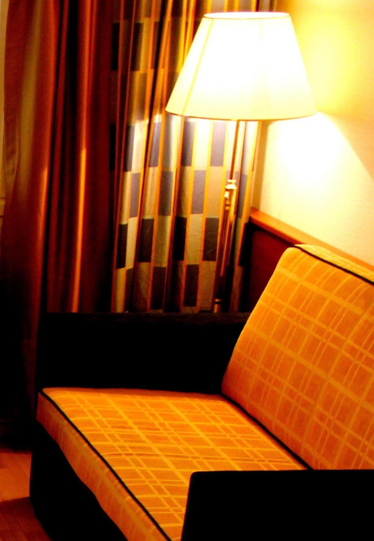 City Hotell Helsingborg Hotelli 3*